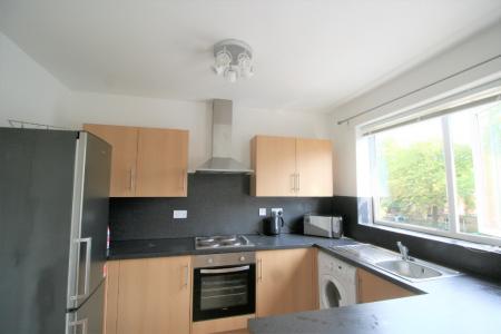 3 bedroom Flat to let in 78 Daisy Bank Road, Victoria Park, Manchester, M14