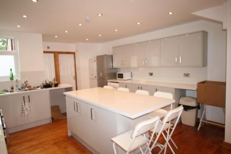 7 bedroom Detached house to let in Brailsford Road, Fallowfield, Manchester, M14
