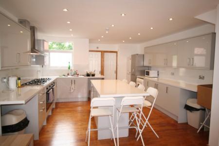 7 bedroom Detached house to let in Brailsford Road, Fallowfield, Manchester, M14