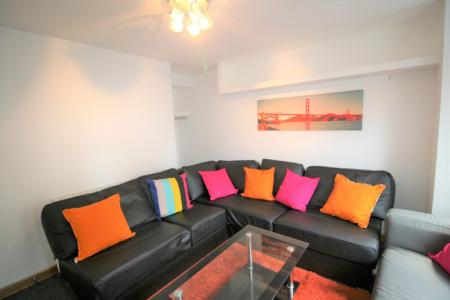 8 bedroom Terraced House to let in Davenport Avenue, Withington, Manchester, M20