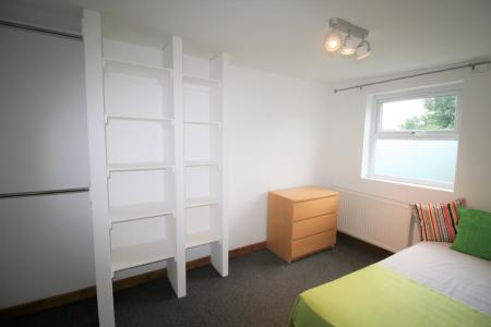 8 bedroom Terraced House to let in Davenport Avenue, Withington, Manchester, M20