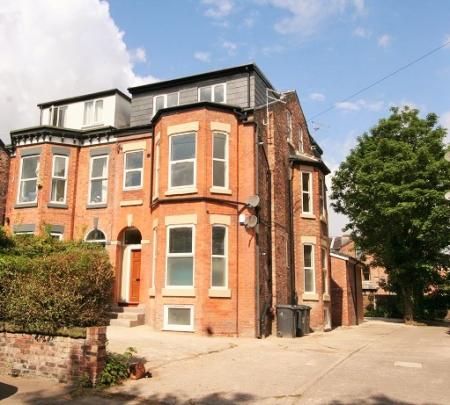 3 bedroom Flat to let in Old Lansdowne Road, West Didsbury, Manchester, M20