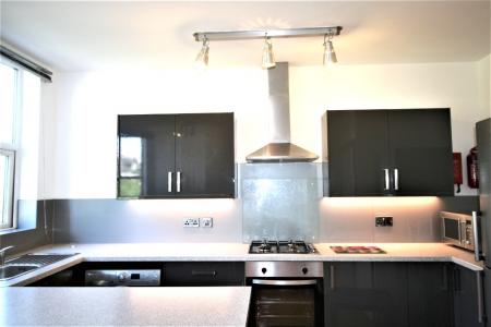 3 bedroom Flat to let in Old Lansdowne Road, West Didsbury, Manchester, M20