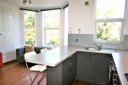 3 bedroom Flat to let in Old Lansdowne Road, West Didsbury, Manchester, M20
