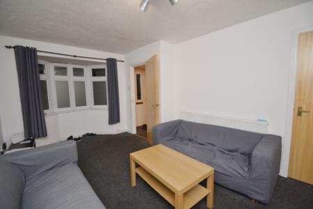 4 bedroom Terraced House to let in Stretford Road, Hulme, Manchester, M15