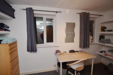 4 bedroom Terraced House to let in Stretford Road, Hulme, Manchester, M15