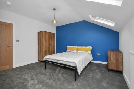 6 bedroom Terraced House to let in Bankfield Avenue, Victoria Park, Manchester, M13