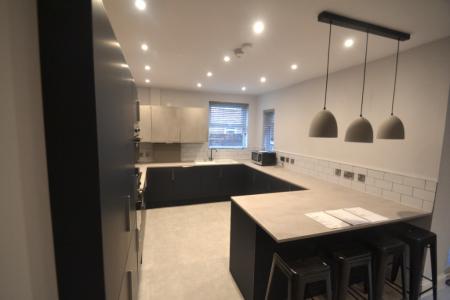 6 bedroom Terraced House to let in Edenhall Avenue, Levenshulme, Manchester, M19