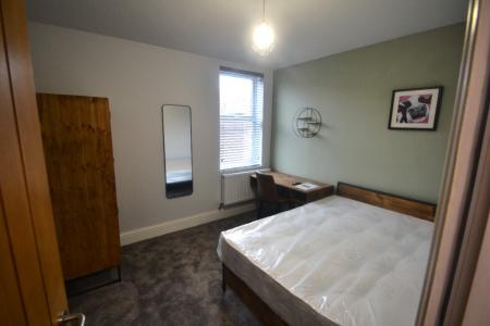 6 bedroom Terraced House to let in Edenhall Avenue, Levenshulme, Manchester, M19