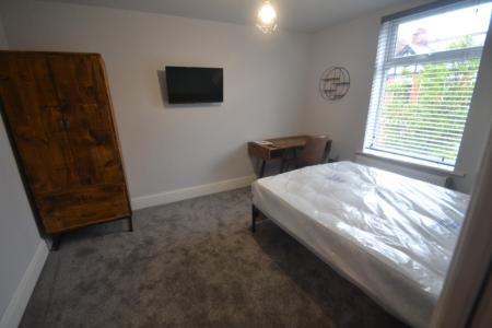 6 bedroom Terraced House to let in Edenhall Avenue, Levenshulme, Manchester, M19