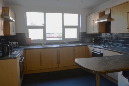 9 bedroom End of terrace house to let in Egerton Road, Fallowfield, Manchester, M14