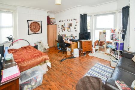 7 bedroom End of terrace house to let in Landcross Road, Fallowfield, Manchester, M14