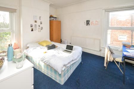 7 bedroom End of terrace house to let in Landcross Road, Fallowfield, Manchester, M14