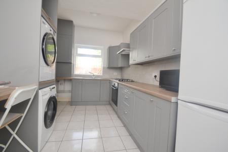 5 bedroom Terraced House to let in Whitby Road, Fallowfield, Manchester, M14