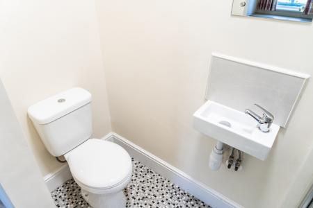 7 bedroom Town house to let in Schuster Road, Victoria Park, Manchester, M14