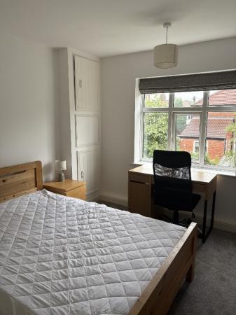 4 bedroom Flat to let in Veronica Road, Didsbury, Manchester, M20