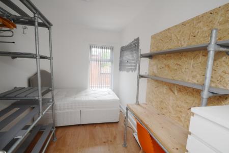 5 bedroom Terraced House to let in Whitby Avenue, Fallowfield, Manchester, M14