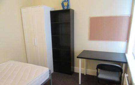 5 bedroom Terraced House to let in Whitby Avenue, Fallowfield, Manchester, M14