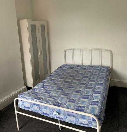 7 bedroom Semi-detached house to let in Argyle Avenue, Victoria Park, Manchester, M14