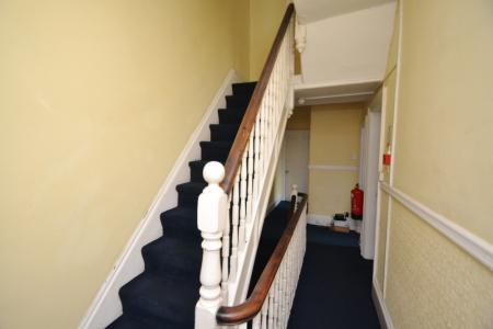 6 bedroom Semi-detached house to let in Scarsdale Road, Victoria Park, Manchester, M14
