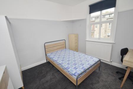 4 bedroom Terraced House to let in Kedleston Avenue, Manchester, M14
