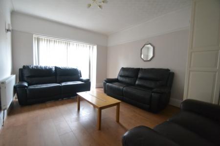 5 bedroom Detached house to let in Austin Grove, Burnage, Manchester, M19