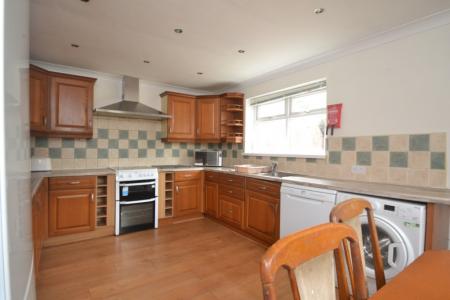 5 bedroom Detached house to let in Austin Grove, Burnage, Manchester, M19