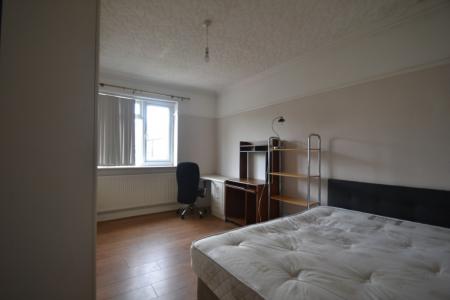 5 bedroom Detached house to let in Austin Grove, Burnage, Manchester, M19