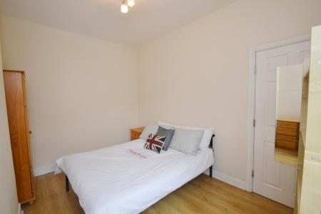 4 bedroom Terraced House to let in Albion Road, Fallowfield, Manchester, M14