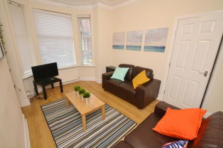 4 bedroom Terraced House to let in Albion Road, Fallowfield, Manchester, M14