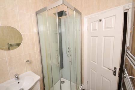 4 bedroom Terraced House to let in Albion Road, Fallowfield, Manchester, M14