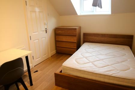 5 bedroom House to let in Landcross Road, Fallowfield, Manchester, M14