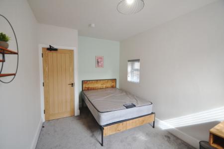6 bedroom Terraced House to let in Rusholme Place, Rusholme, Manchester, M14
