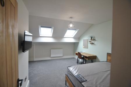 6 bedroom Terraced House to let in Rusholme Place, Rusholme, Manchester, M14