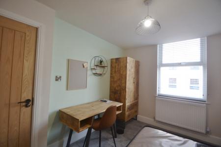 6 bedroom Terraced House to let in Rusholme Place, Rusholme, Manchester, M14
