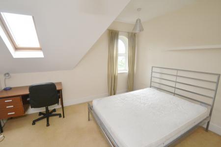 4 bedroom Semi-detached house to let in Denison Road, Manchester, M14