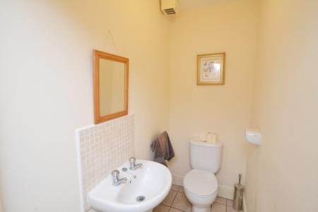 4 bedroom Semi-detached house to let in Denison Road, Manchester, M14