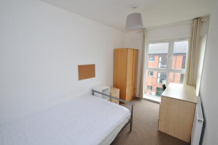 5 bedroom Town house to let in Dryden Street, Ardwick, Manchester, M13