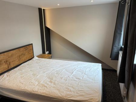 5 bedroom Terraced House to let in Braemar Road, Fallowfield, Manchester, M14
