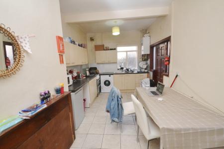 4 bedroom Terraced House to let in Filey Road, Fallowfield, Manchester, M14