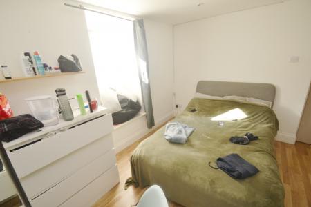 10 bedroom Semi-detached house to let in Aubrey Road, Fallowfield, Manchester, M14