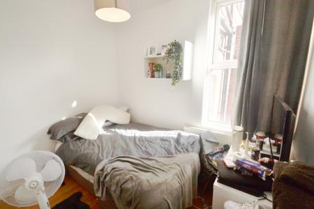 10 bedroom Semi-detached house to let in Aubrey Road, Fallowfield, Manchester, M14