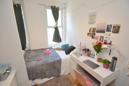 10 bedroom Semi-detached house to let in Aubrey Road, Fallowfield, Manchester, M14