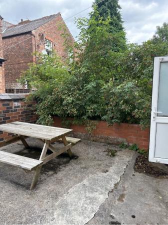 6 bedroom Semi-detached house to let in Berkeley Avenue, Victoria Park, Manchester, M14