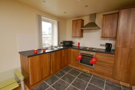 2 bedroom Flat to let in Percy Street, Hulme, Manchester, M15