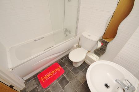 2 bedroom Flat to let in Percy Street, Hulme, Manchester, M15