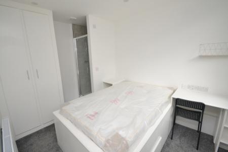 3 bedroom Terraced House to let in Thorn Grove, Fallowfield, Manchester, M14
