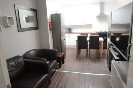 4 bedroom Terraced House to let in Carill Drive, Fallowfield, Manchester, M14
