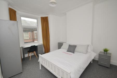 5 bedroom Terraced House to let in Cawdor Road, Fallowfield, Manchester, M14
