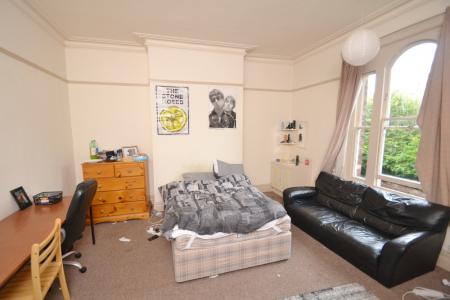 7 bedroom Semi-detached house to let in Brunswick Road, Withington, Manchester, M20